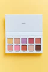 ohii Treasure Shadow, Pomegranate (2018 formulation)