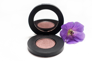 Batty's Bath Pearlescent Pressed Mineral Eyeshadow, Irish Cream (old formulation)