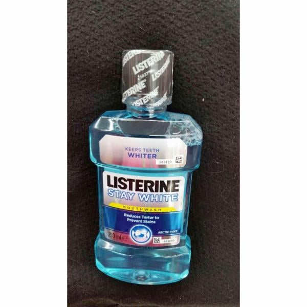 EWG Skin Deep® Listerine Stay White Mouthwash, Arctic Mint, Arctic