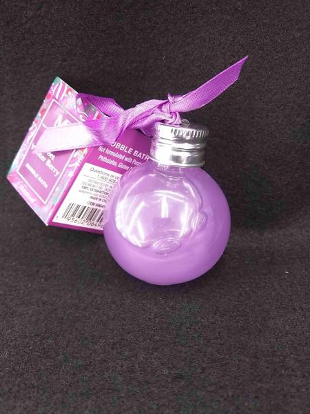 Modern Expressions Bubble Bath, Sweet Winter Berry